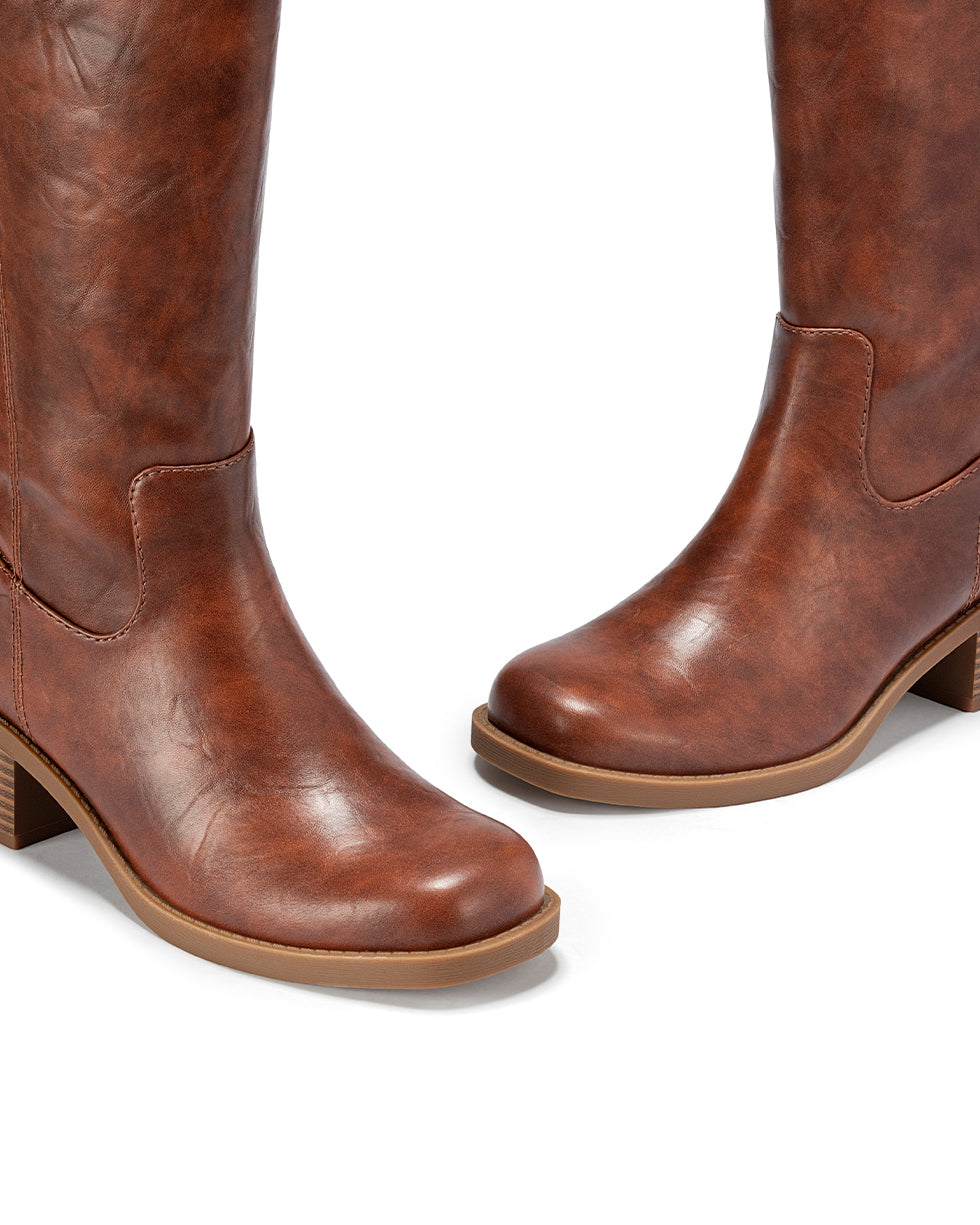 Saddle