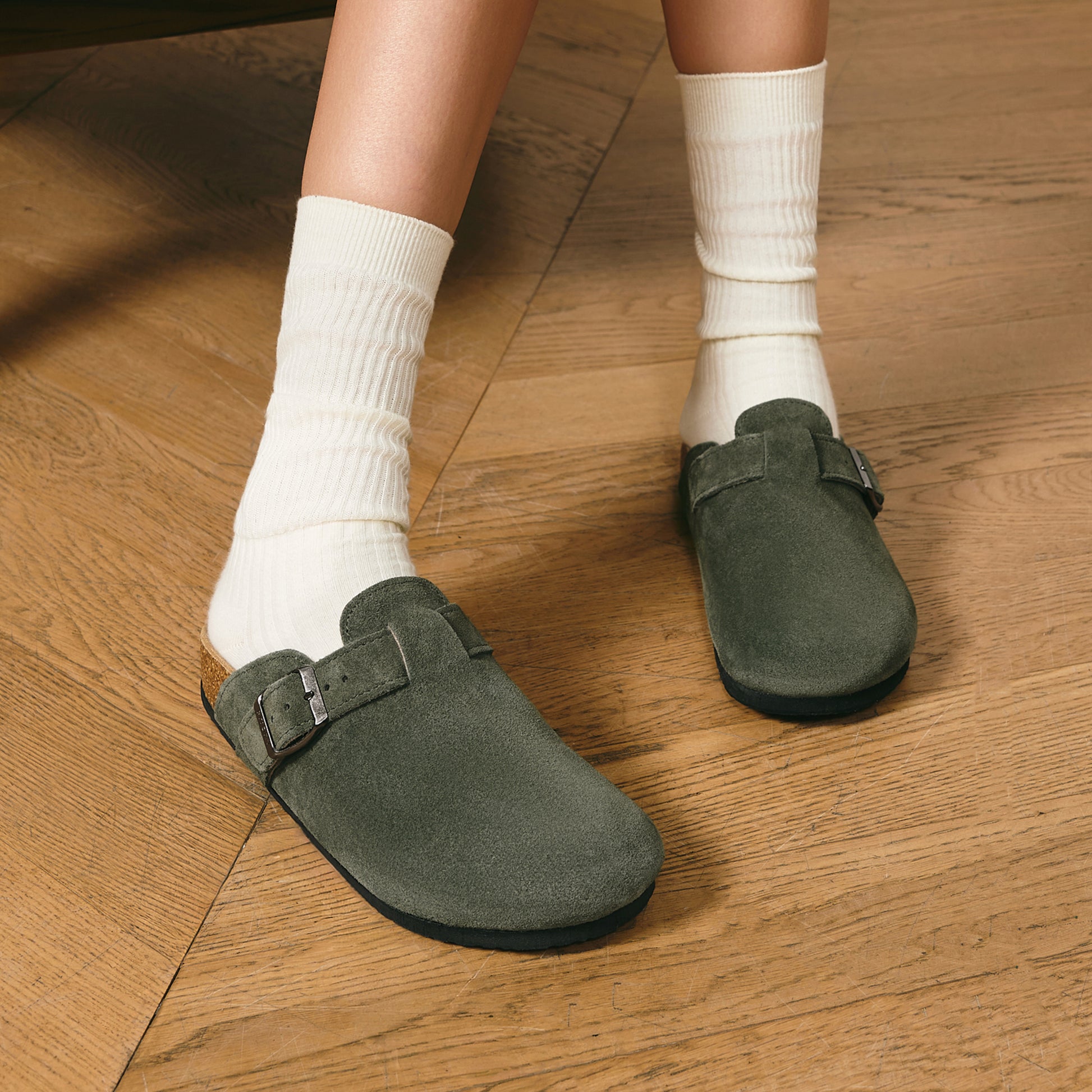Women’s Suede Clogs with Round Toe
