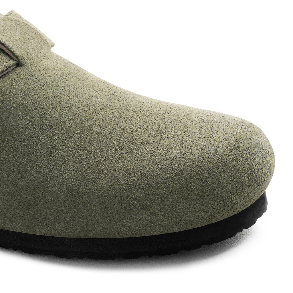 Women’s Suede Clogs with Round Toe