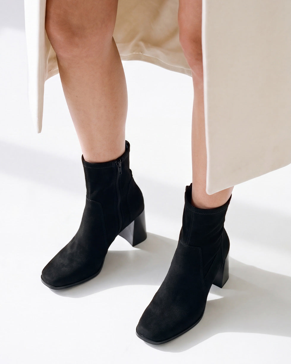 Black-Suede